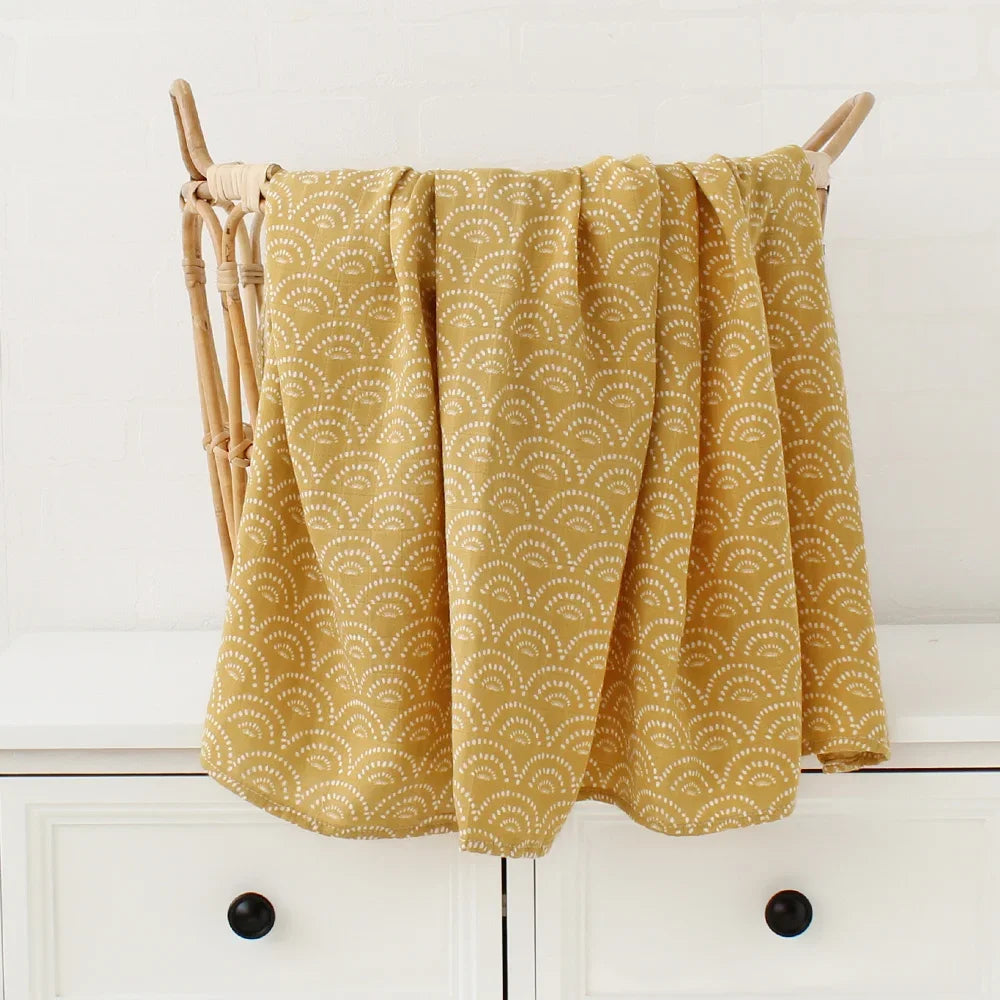 The LillyGreen CozyFold™ Bamcot Wrap – Soft, Lightweight Blanket for Pets