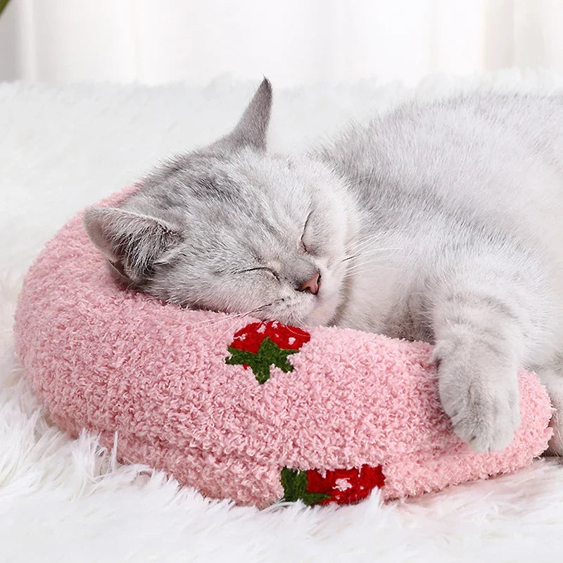 The LillyGreen HugLoop™ Pillow - Curl. Rest. Recenter.