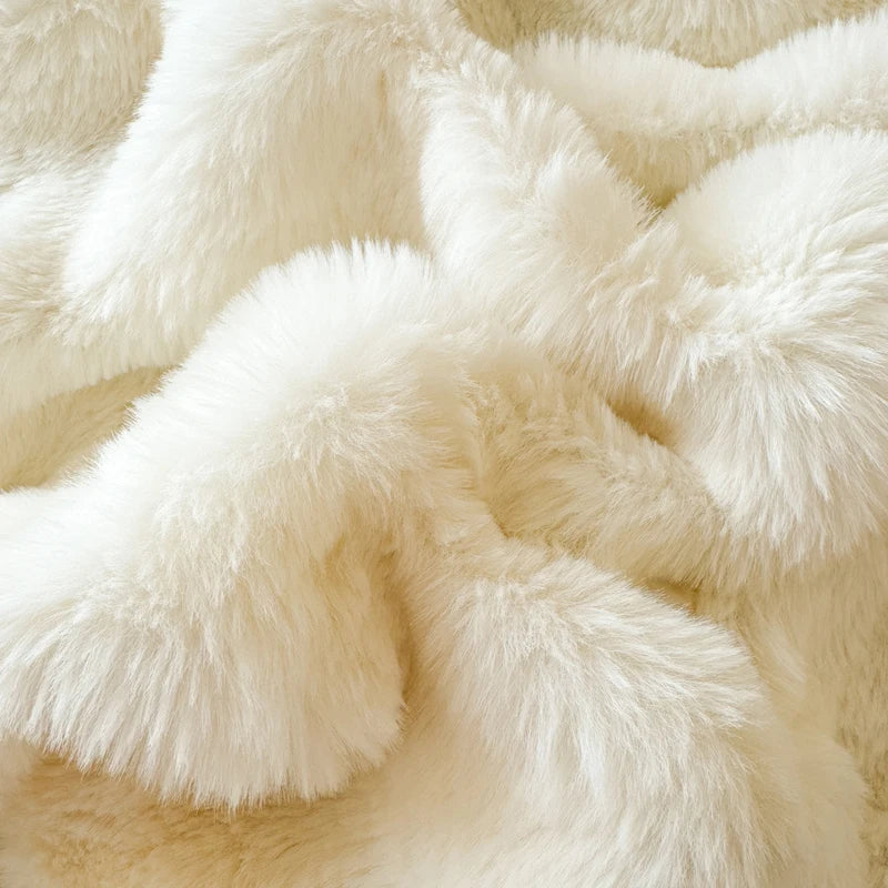 The LillyGreen LuxWave™ Pet Blanket - Ultra-Soft throw designed to elevate cozy moments