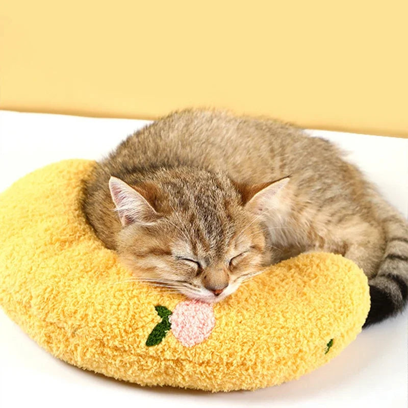 The LillyGreen HugLoop™ Pillow - Curl. Rest. Recenter.