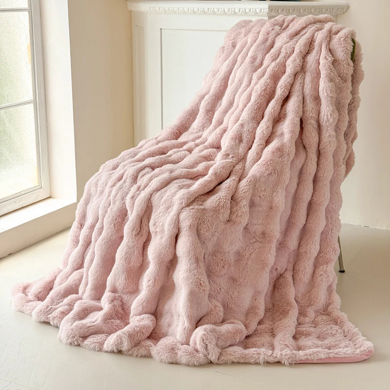 The LillyGreen LuxWave™ Pet Blanket - Ultra-Soft throw designed to elevate cozy moments