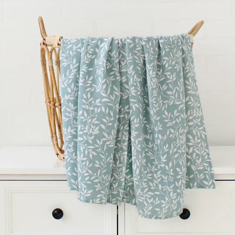 The LillyGreen CozyFold™ Bamcot Wrap – Soft, Lightweight Blanket for Pets