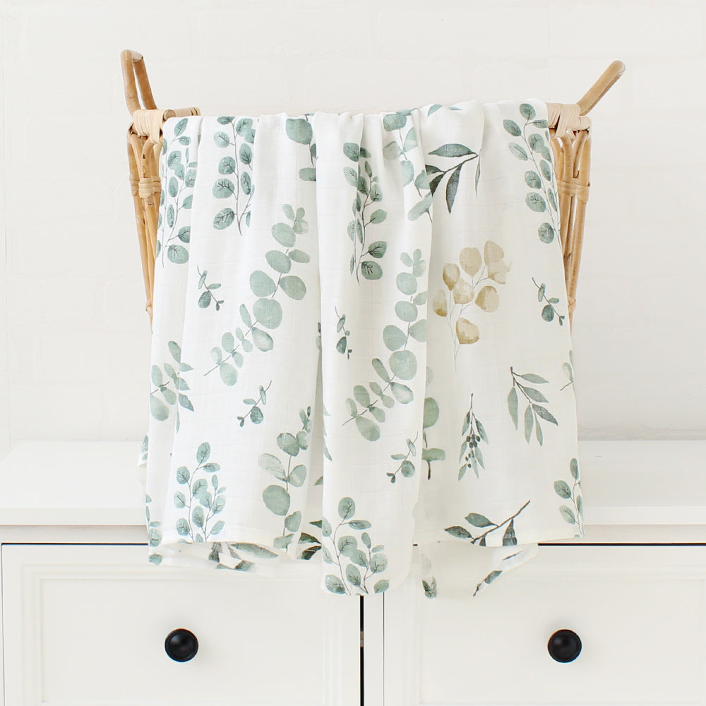 The LillyGreen CozyFold™ Bamcot Wrap – Soft, Lightweight Blanket for Pets