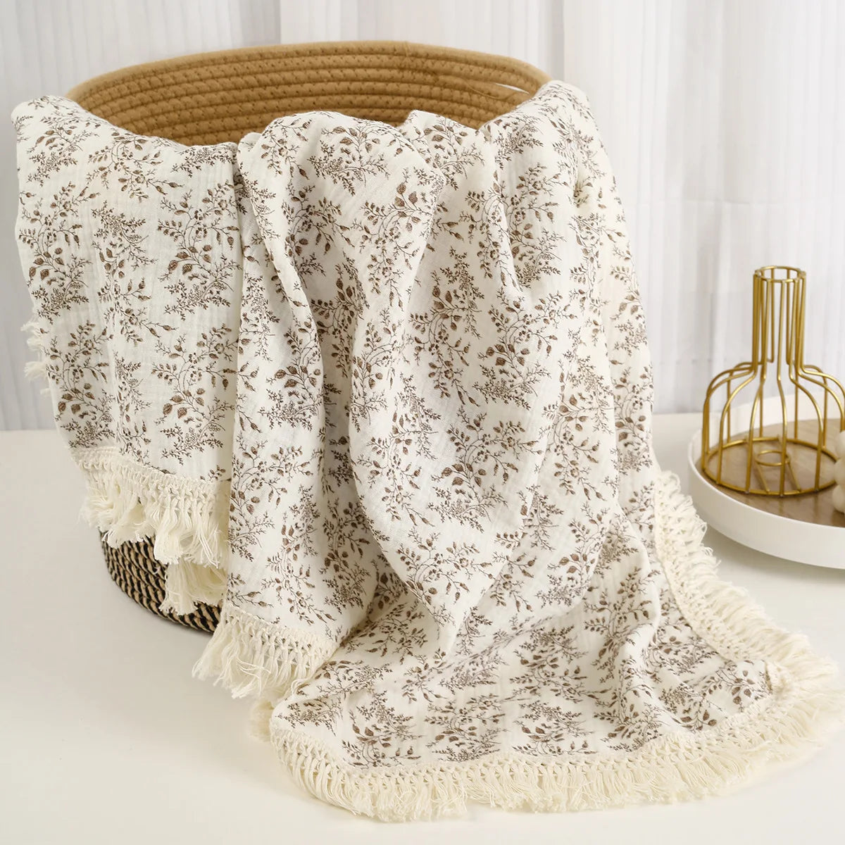 The LillyGreen CozyFold™ Muslin Throw – Lightweight Fringe Blanket for Pets