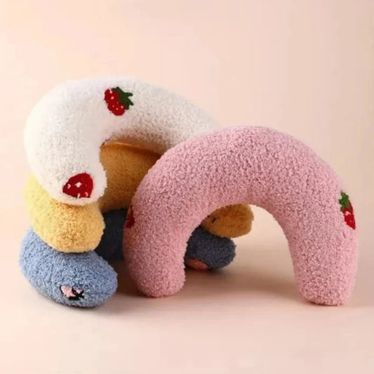 The LillyGreen HugLoop™ Pillow - Curl. Rest. Recenter.