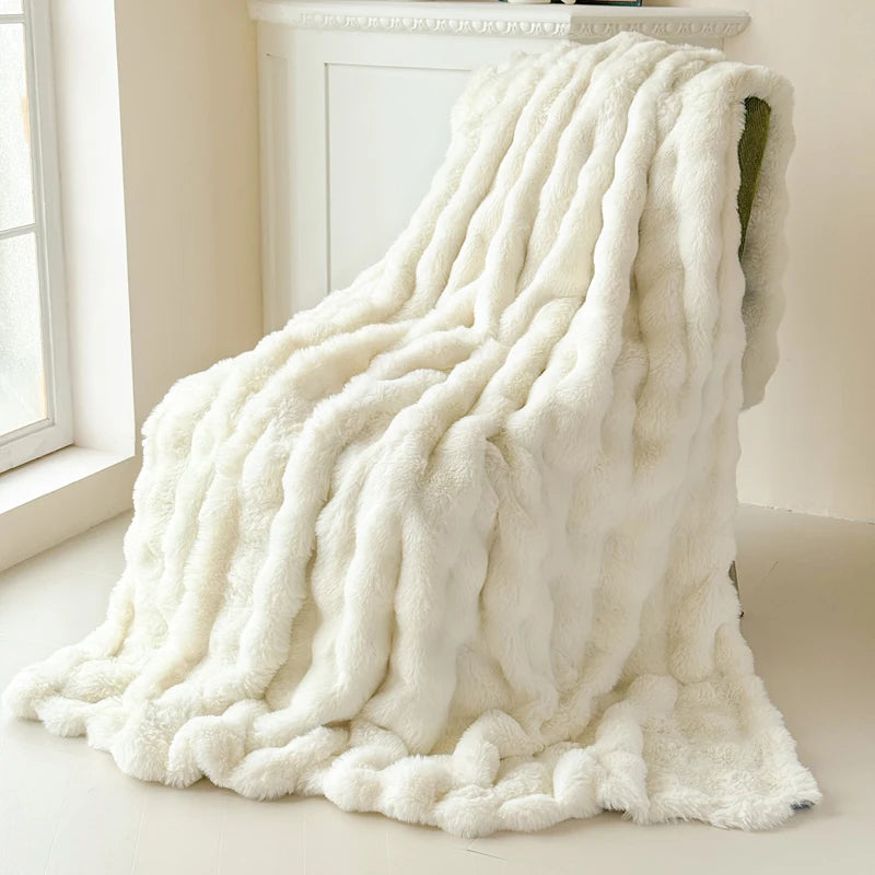 The LillyGreen LuxWave™ Pet Blanket - Ultra-Soft throw designed to elevate cozy moments