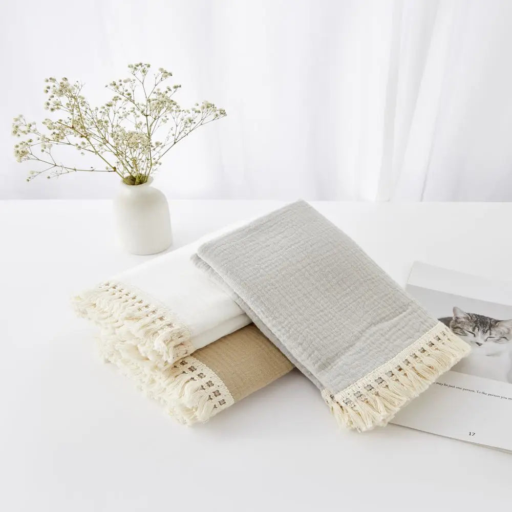 The LillyGreen CozyFold™ Muslin Throw – Lightweight Fringe Blanket for Pets